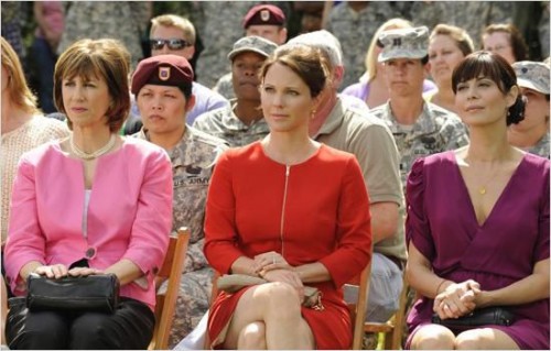 Imagem 1
                    da
                    série
                    Army Wives
